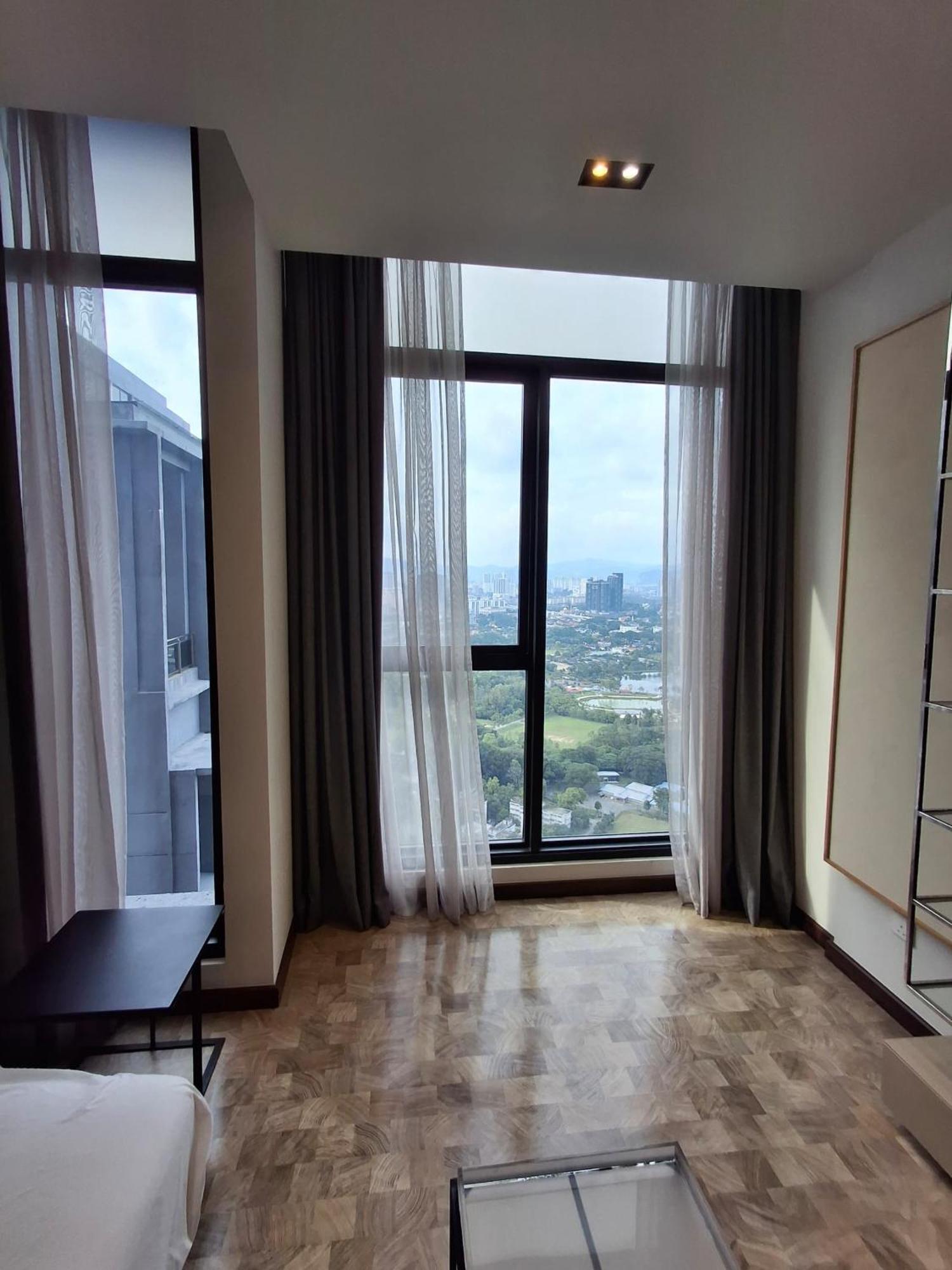 Expressionz Designer Suites Host By Aurora Premium Stay Kuala Lumpur Dış mekan fotoğraf